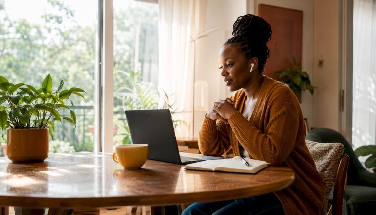Role of Community for Solopreneurs: Invest or Automate?
