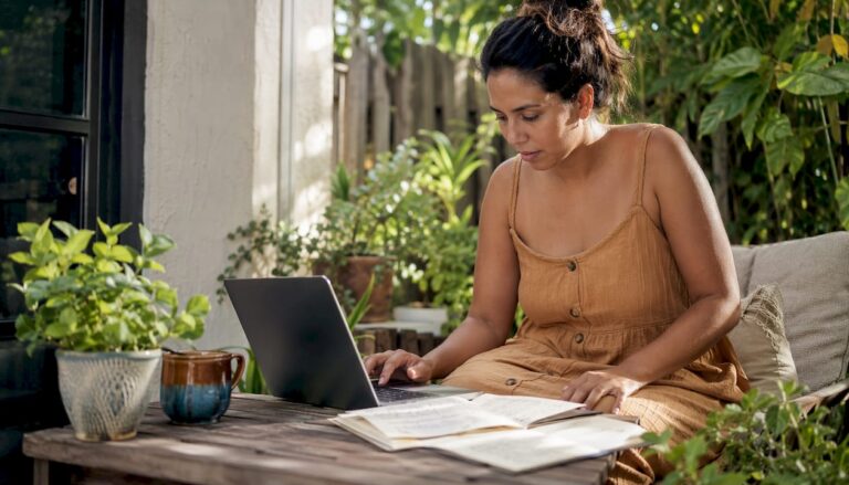 Best AI Writing Tools for Content Creators in 2026